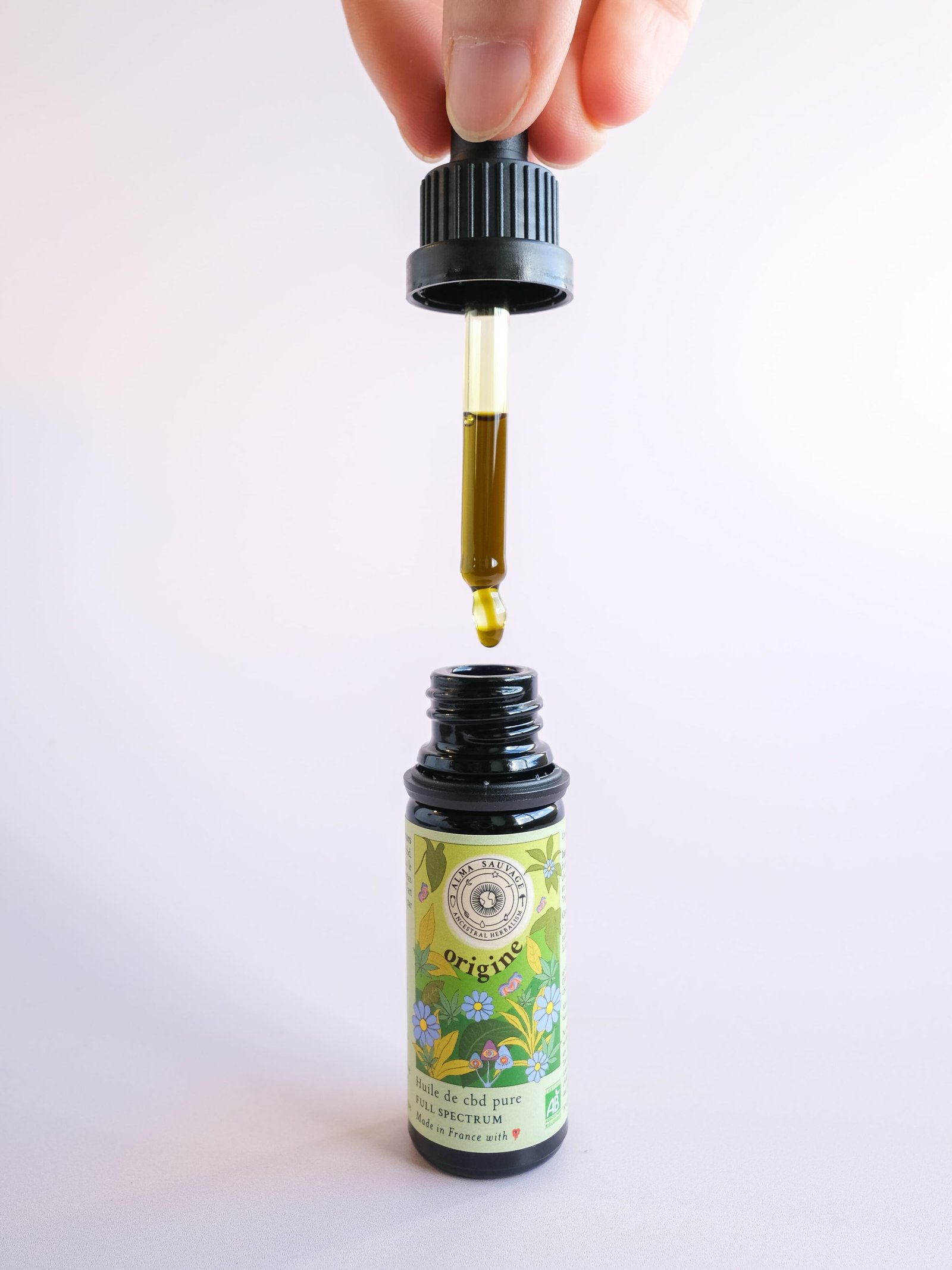 Huile de cbd bio française Relaxant Anti-douleur récupération musculaire Stress Détente full spectrum spectre complet entourage naturelle Made In France