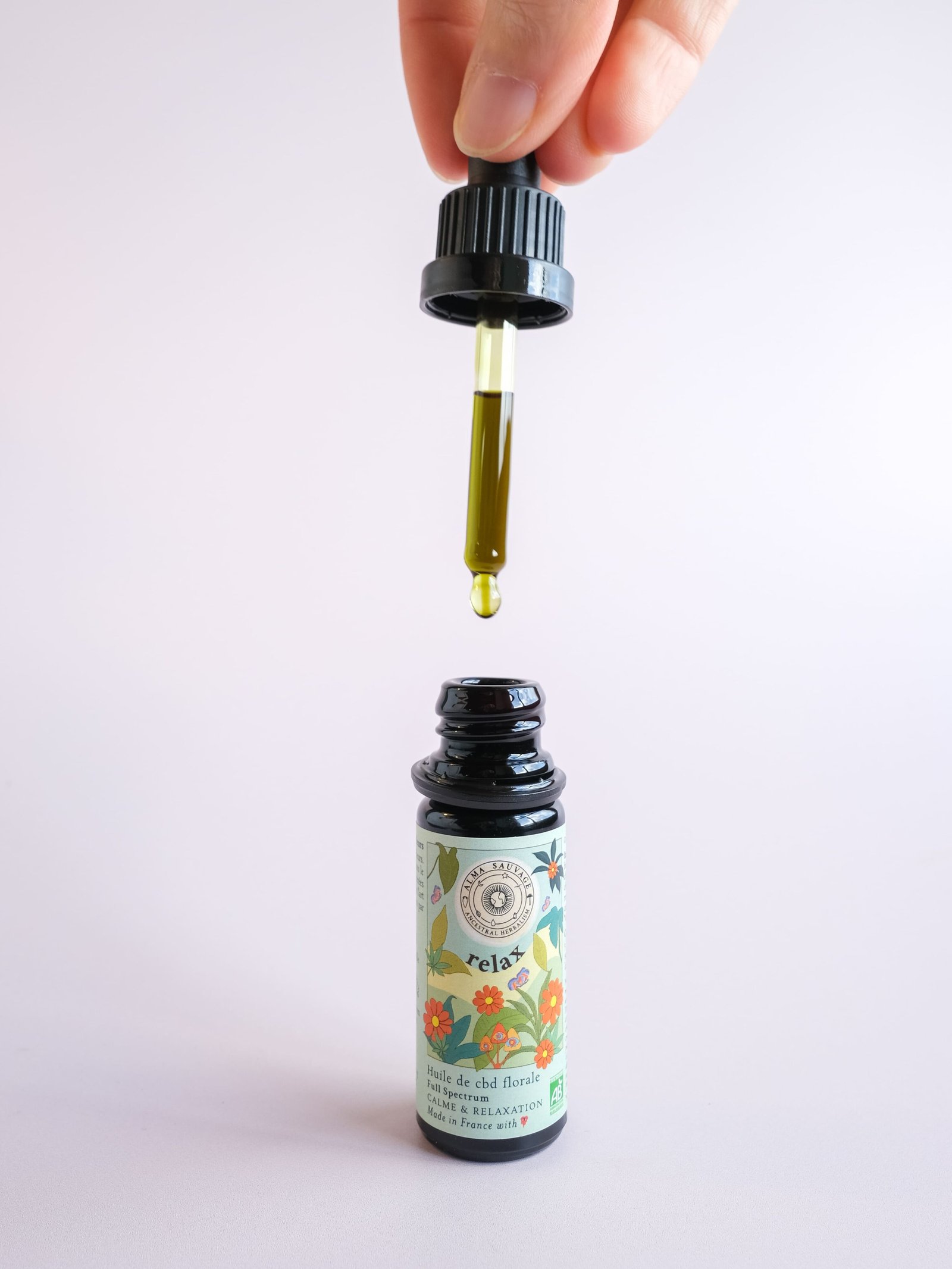 Huile de cbd bio française Relax Détente Relaxant Calme Stress Anxiété Apaisant camomille geranium rosat full spectrum spectre complet entourage naturelle Made In France